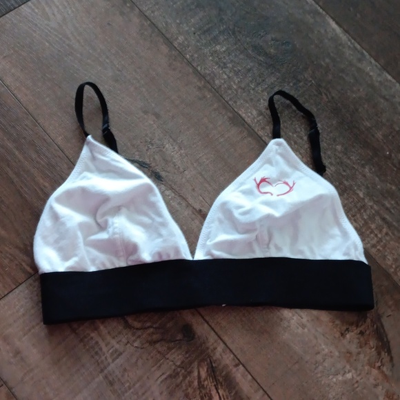 Bra - Picture 1 of 9